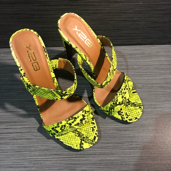 Shoes - Black And Neon Green Snakeskin Heel